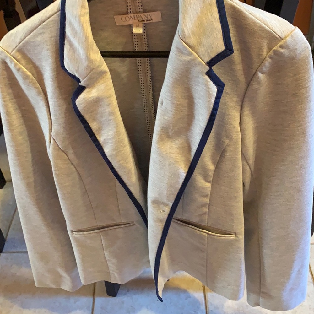 3/$20 Ellen Tracy Company blazer